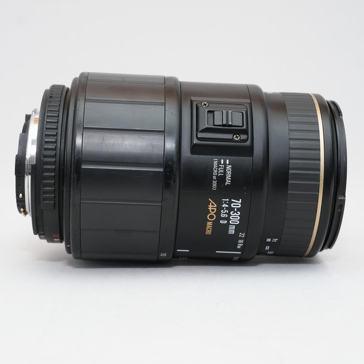 [ Fair ] SIGMA APO MACRO 70-300mm 1:4-5.6 D F mount