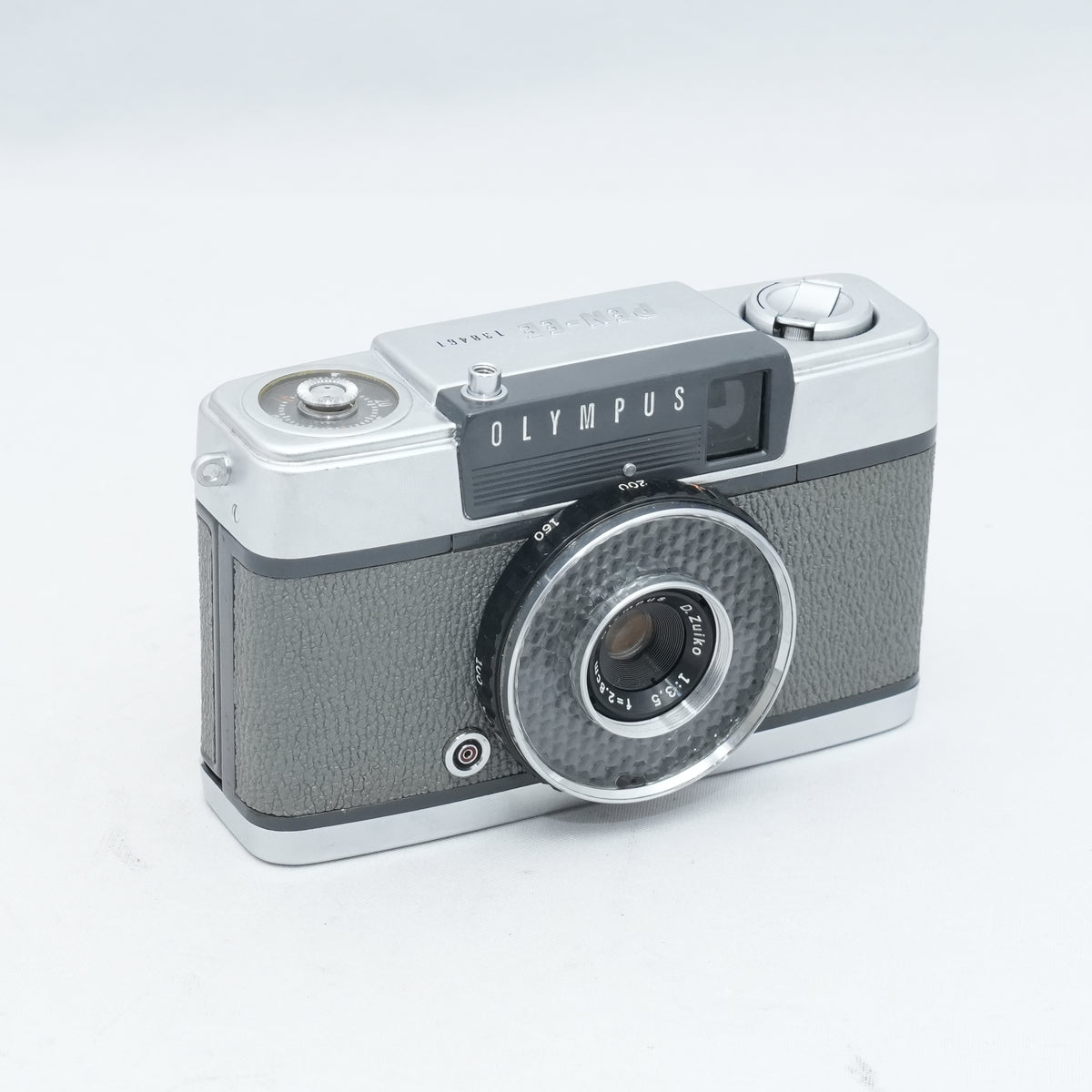 Olympus PEN EE