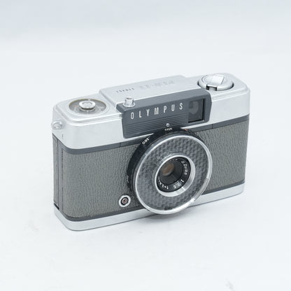 Olympus PEN EE